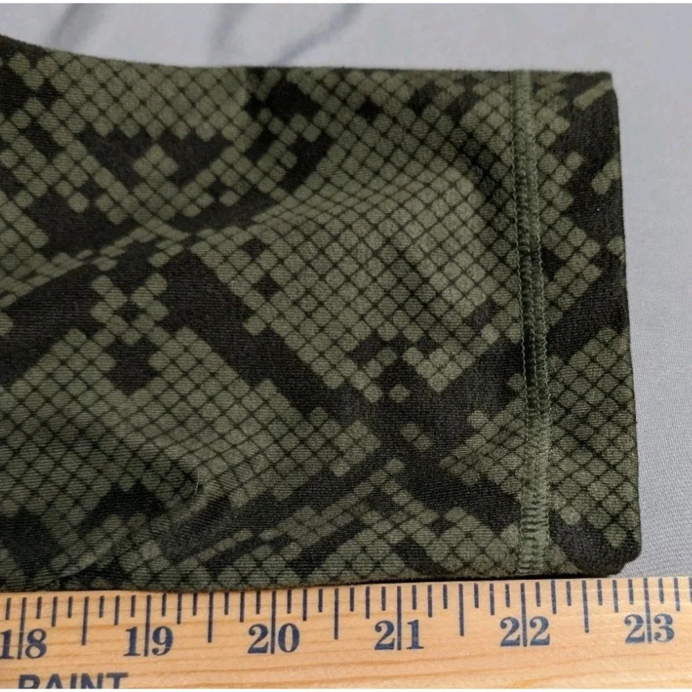 Lululemon Snakeskin Leggings Womens 4 Green‎ Python Print Cropped Yoga Pants - Picture 8 of 8